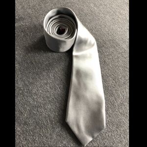 Silver tie